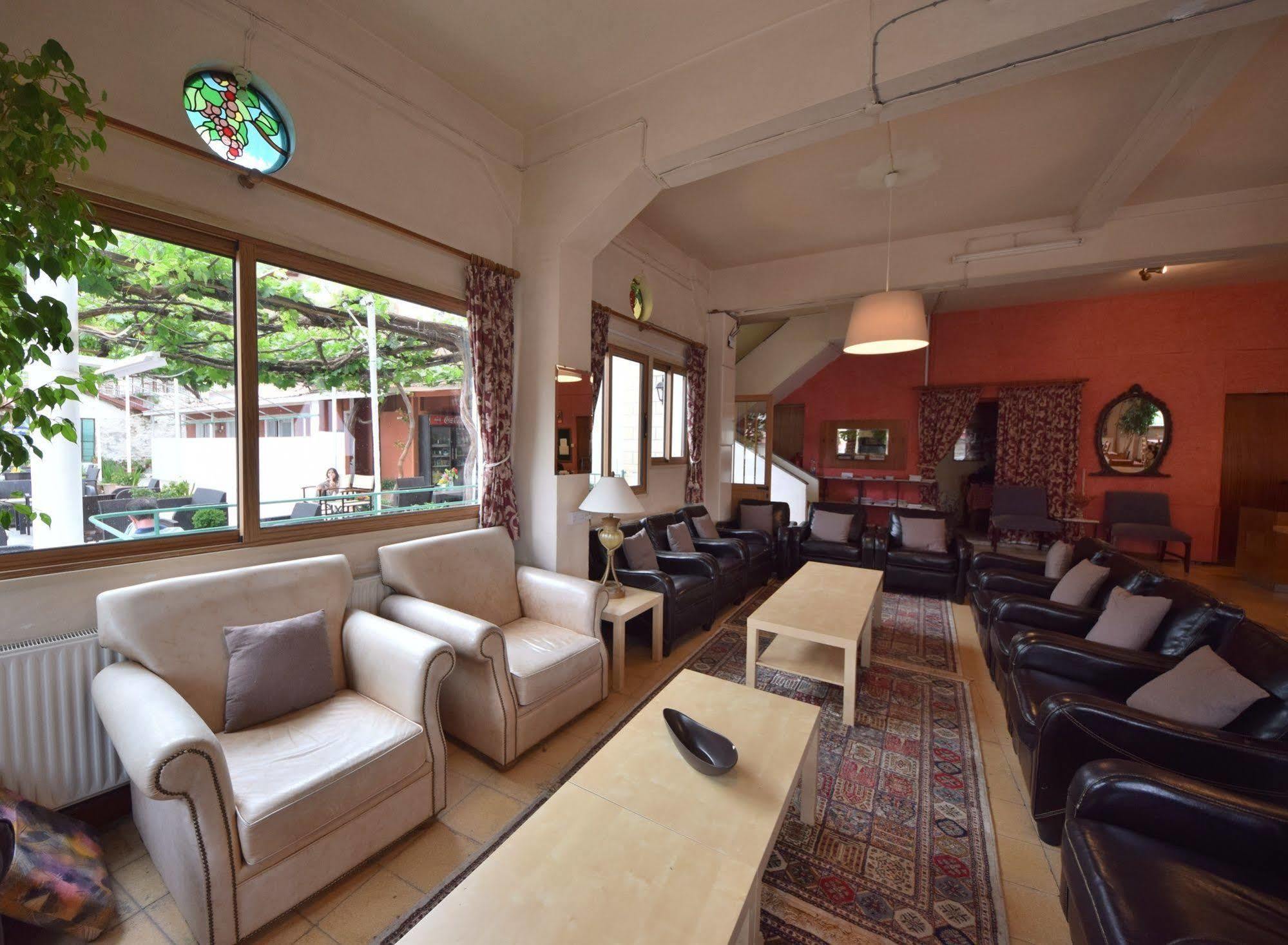 פדולאס Christys Palace Hotel מראה חיצוני תמונה