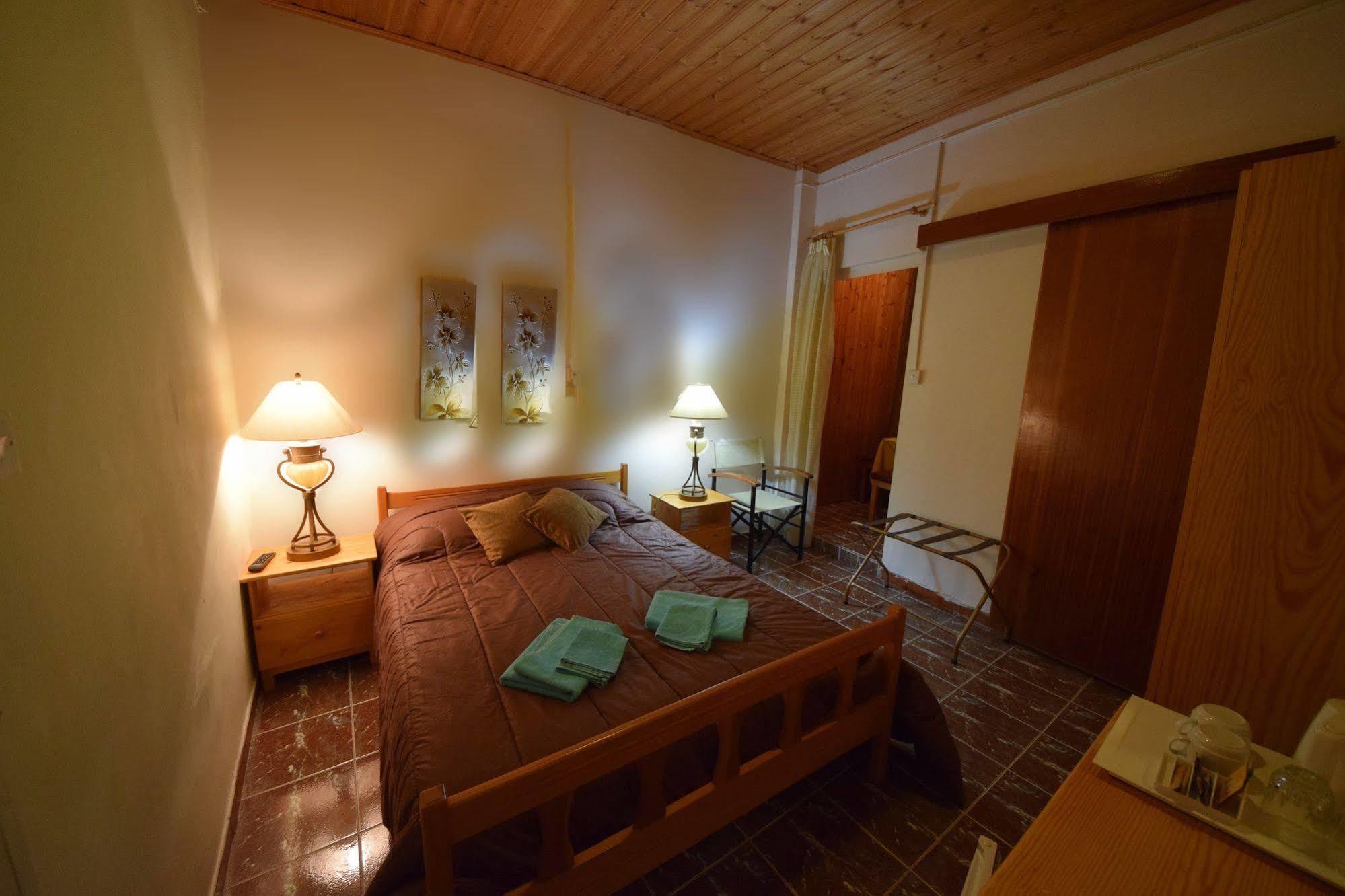 פדולאס Christys Palace Hotel מראה חיצוני תמונה